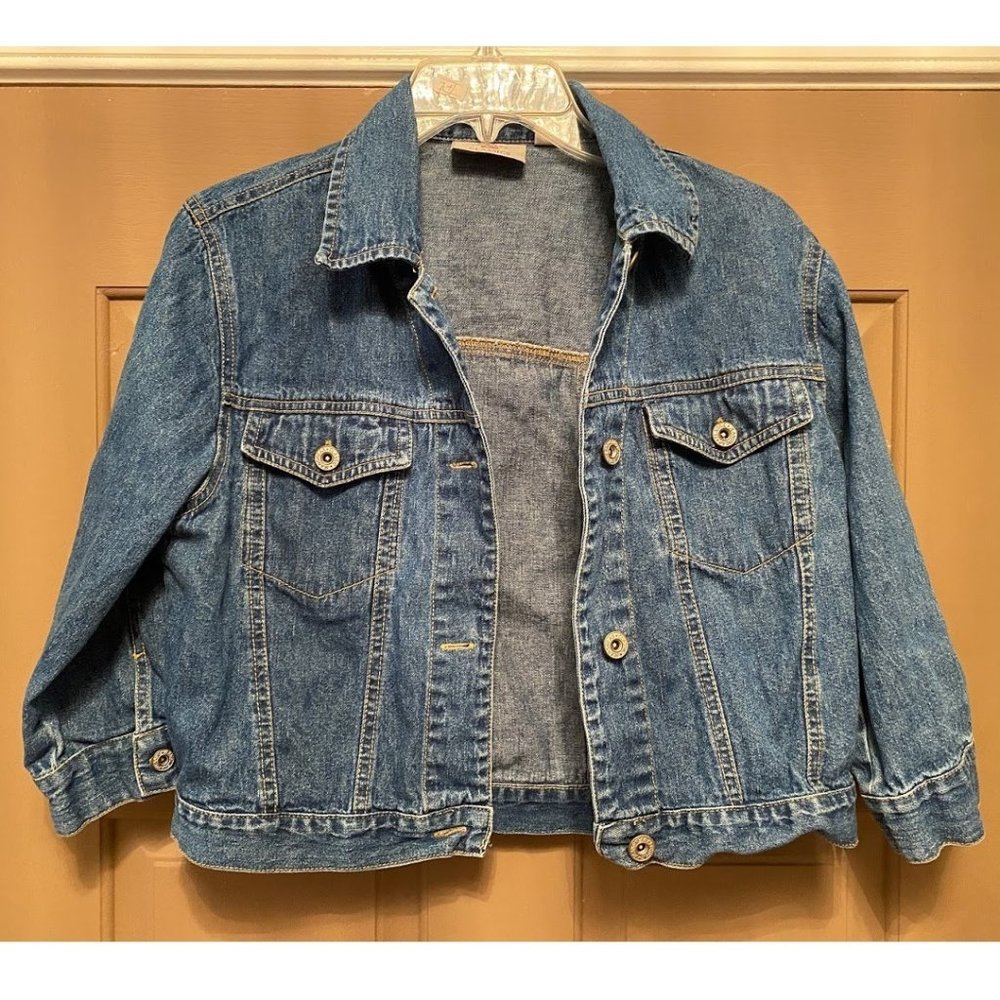 At Last Classics half sleeve jean jacket size M